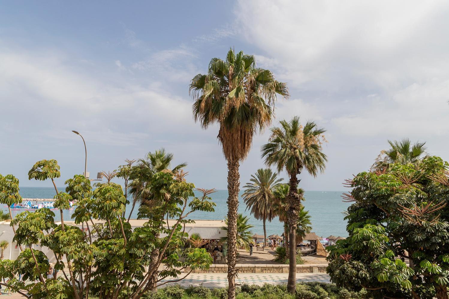 Apartment Primera Linea De Playa - Malaga